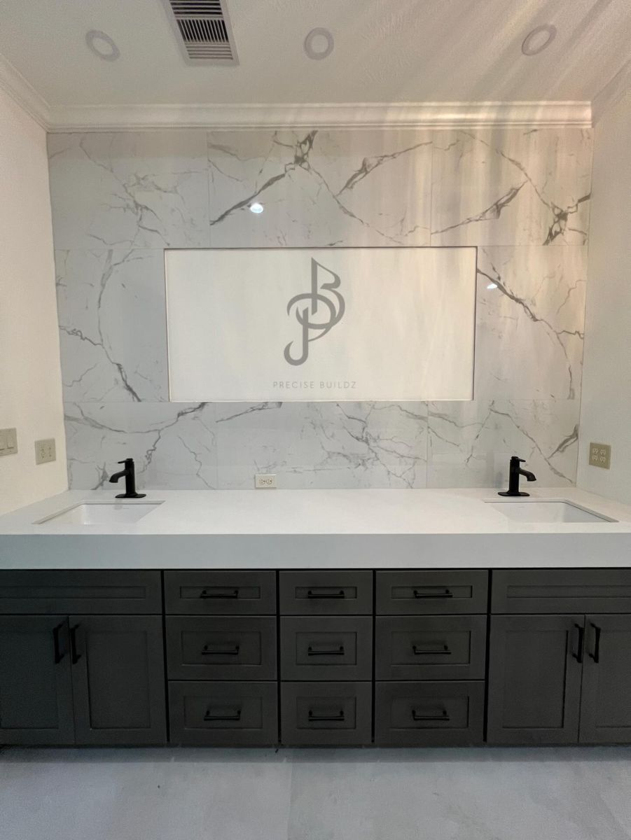 Double Vanity, Shaker Drawers — Cinco Ranch, Katy, TX